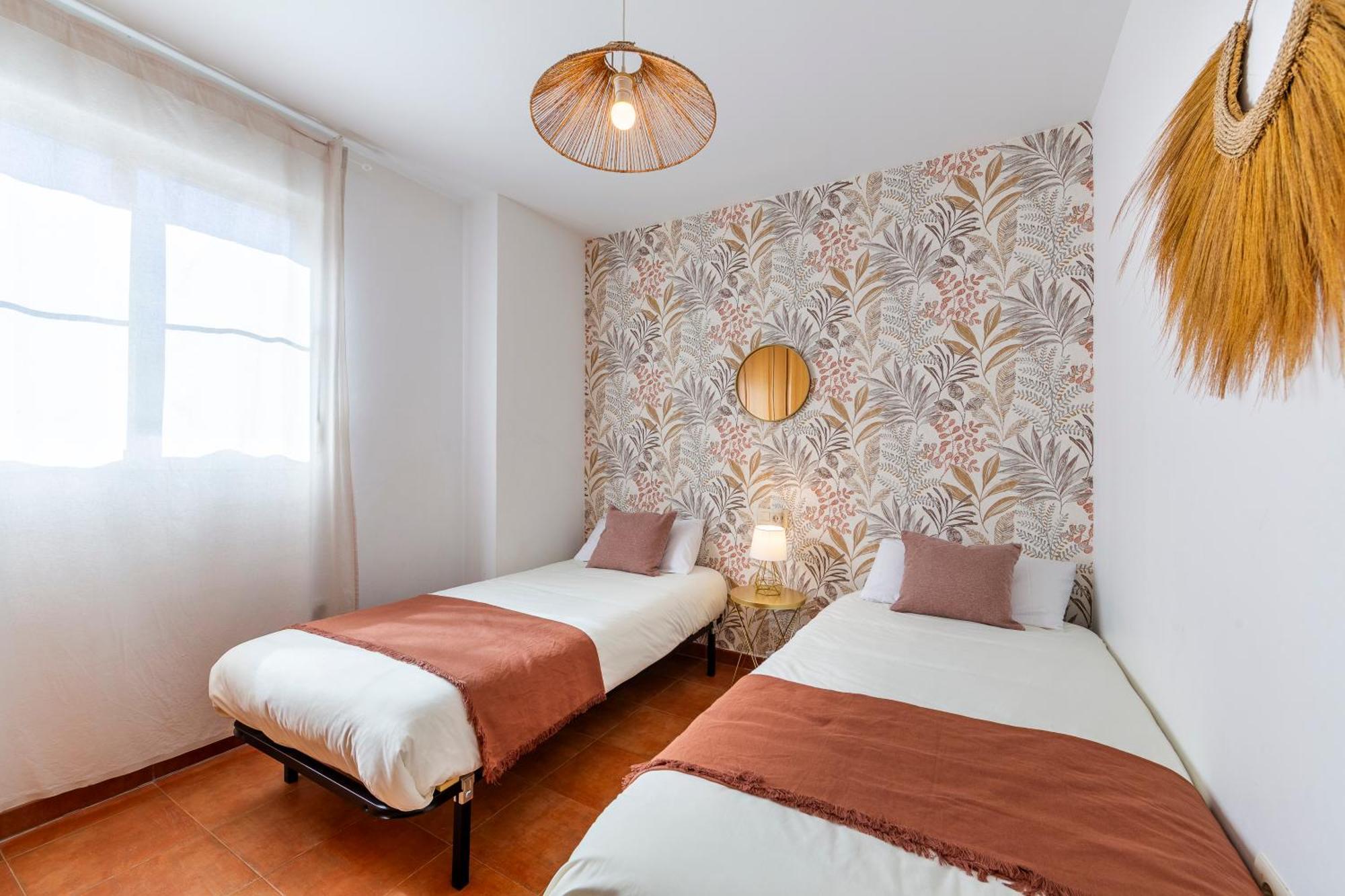 Jardin Privado # Netflix # Playa A 8Min # Wifi # Familia # Apartamento Vera Exteriör bild